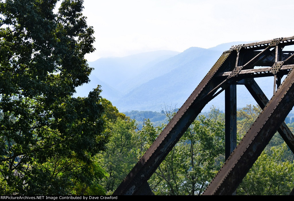 NS Trestle over the James River